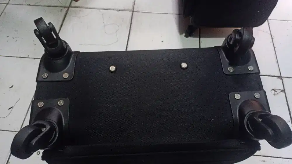 Lala reparasi servis tas dan koper