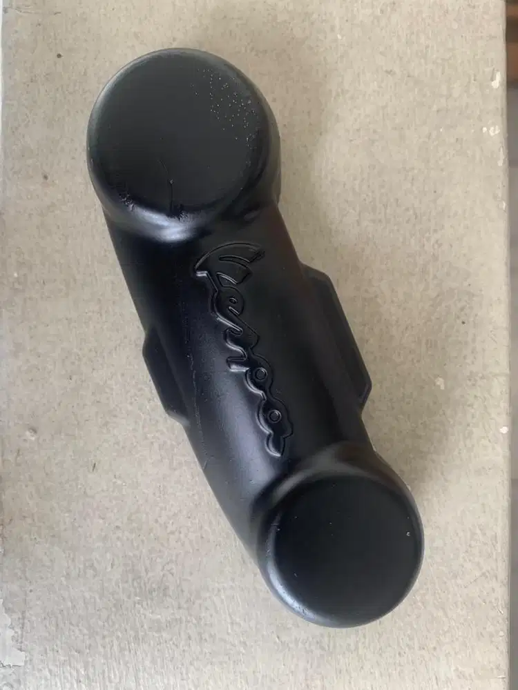 Cover Swing Arm Depan Vespa Primavera/Sprint