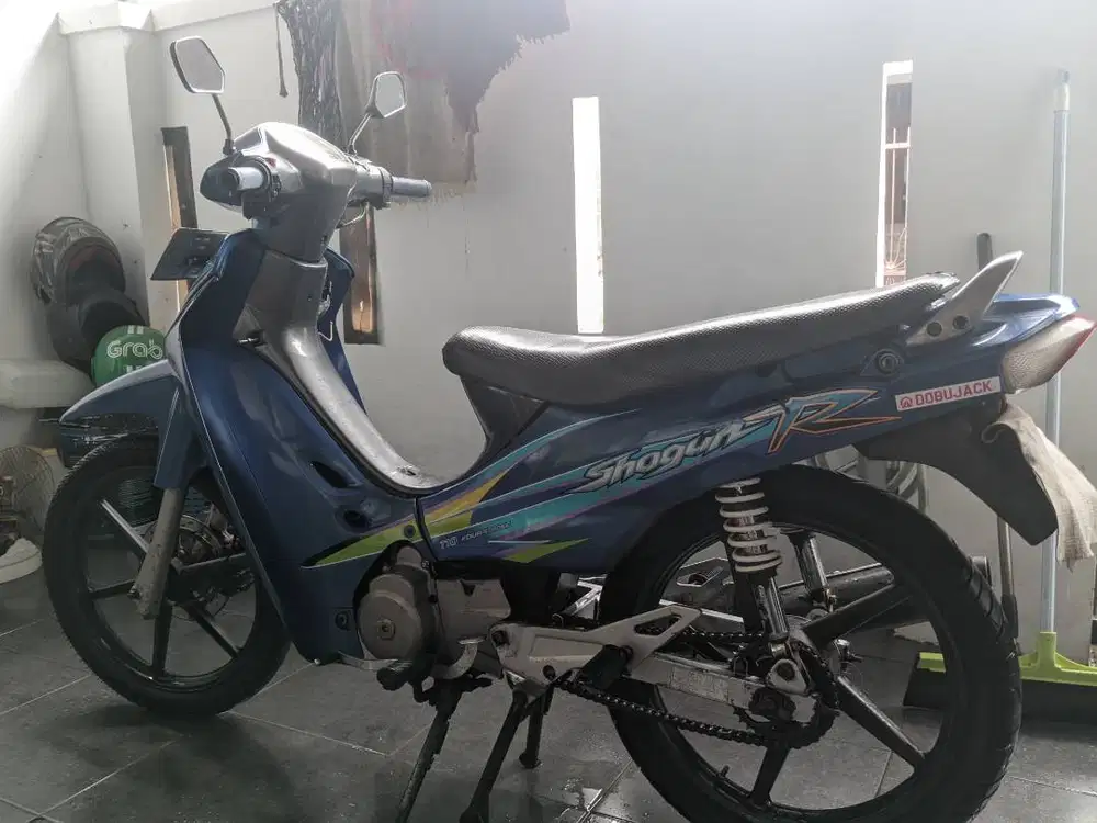 Suzuki Shogun 110R