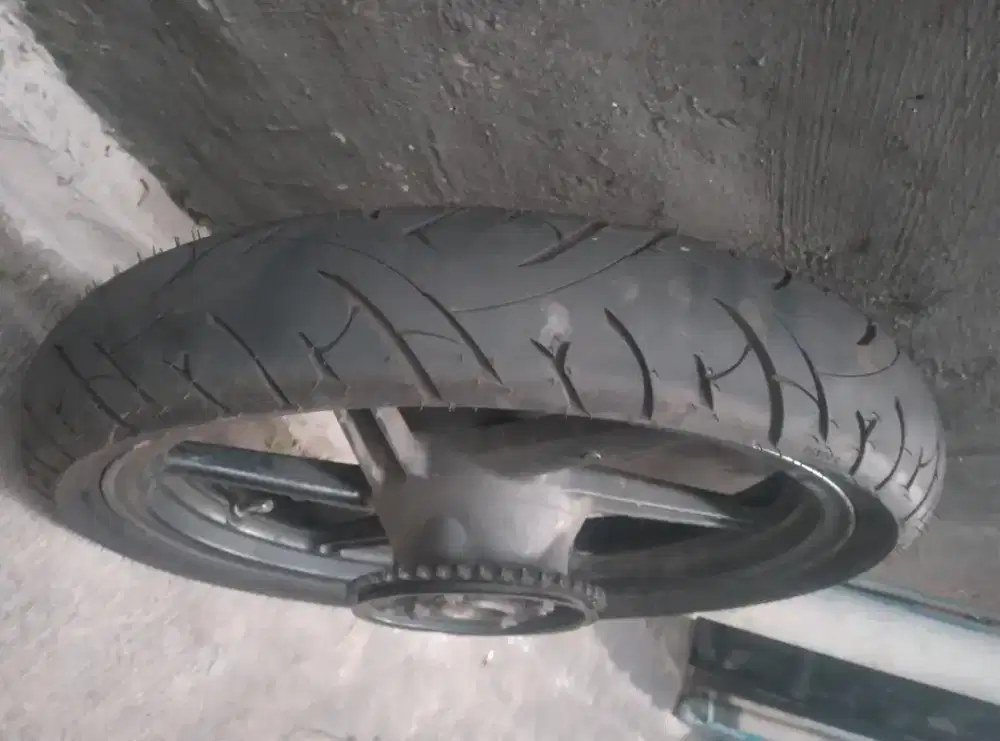 Pelek palang 6 ring 18 ban tubeless nap gir belakang