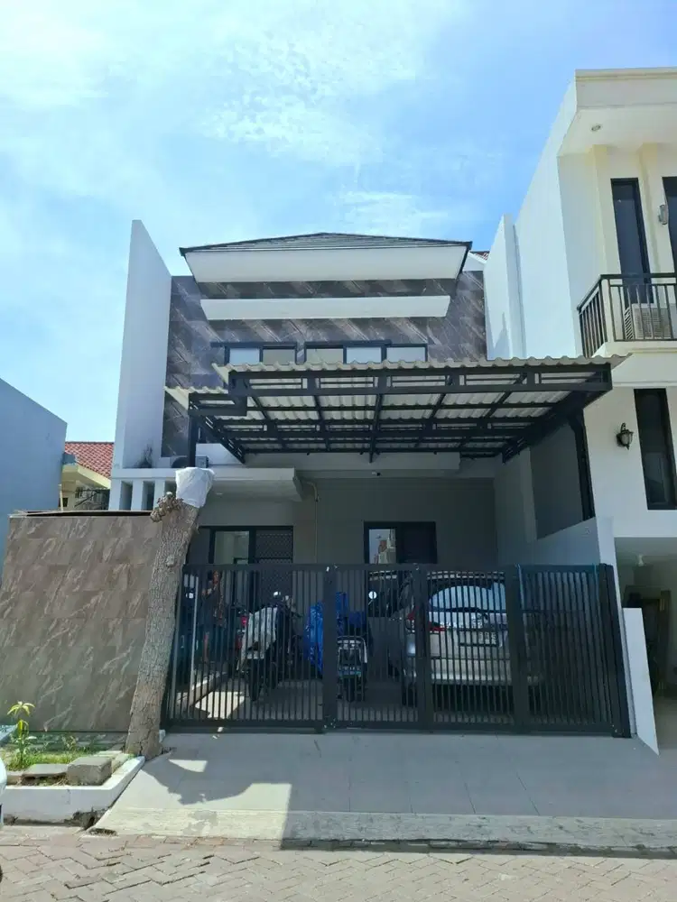 Dijual Rumah Pakuwon City Taman Mutiara 2 Lantai Siap Huni