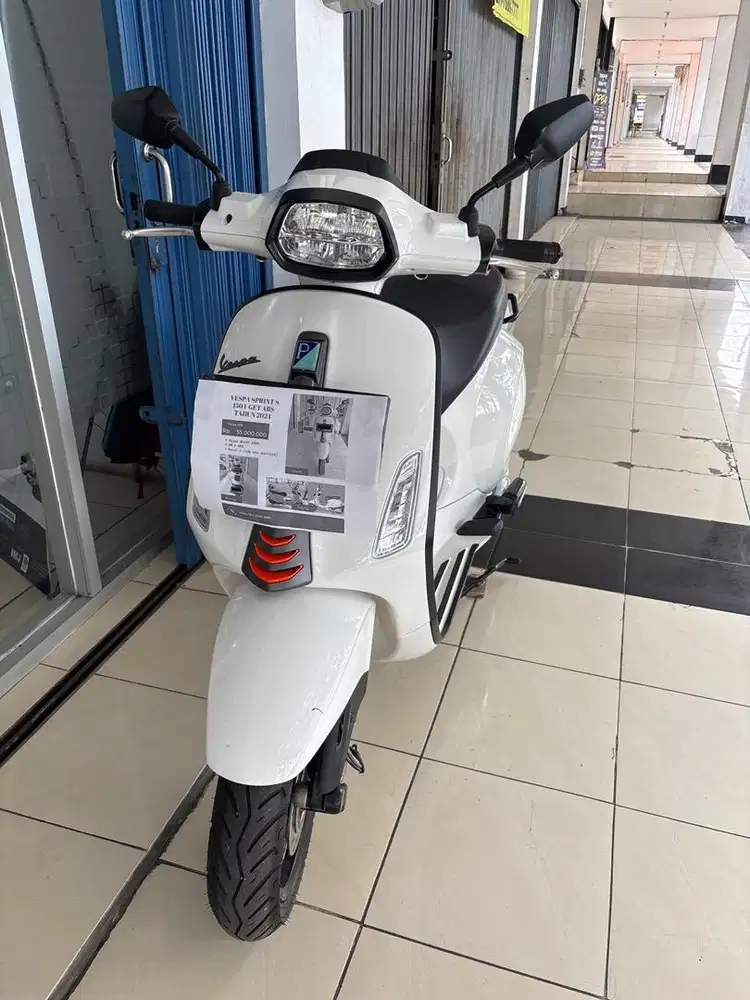 Buat Vespa lovers. Imfi mnjual mtr tarikan vespa pemakaian bru 4 bulan