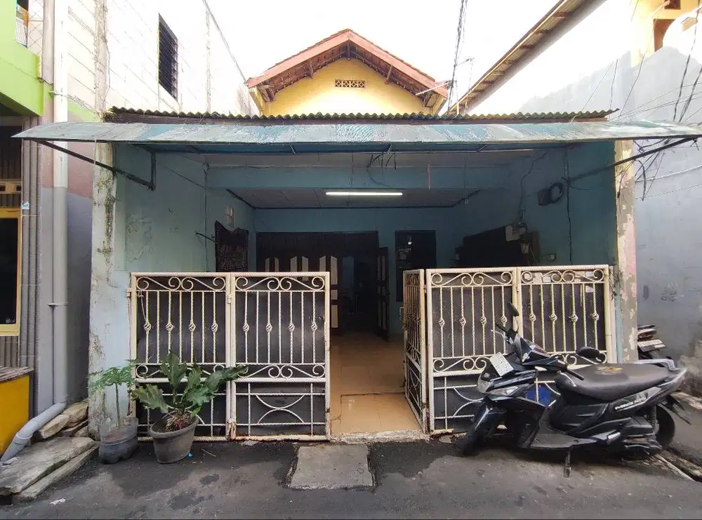 Di jual Rumah di daerah jakarta Cempaka putih barat 19 gang H dahlan R