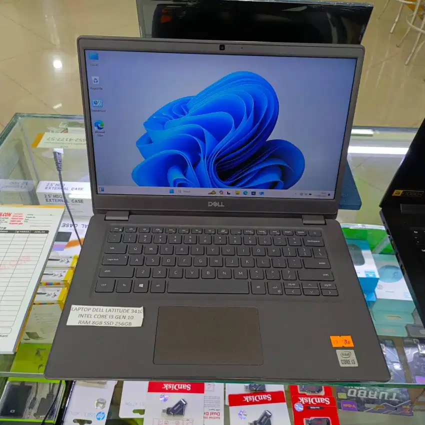 Laptop DELL 3410 Processor i3 gen 10th ram 8gb ddr4 ssd 256gb