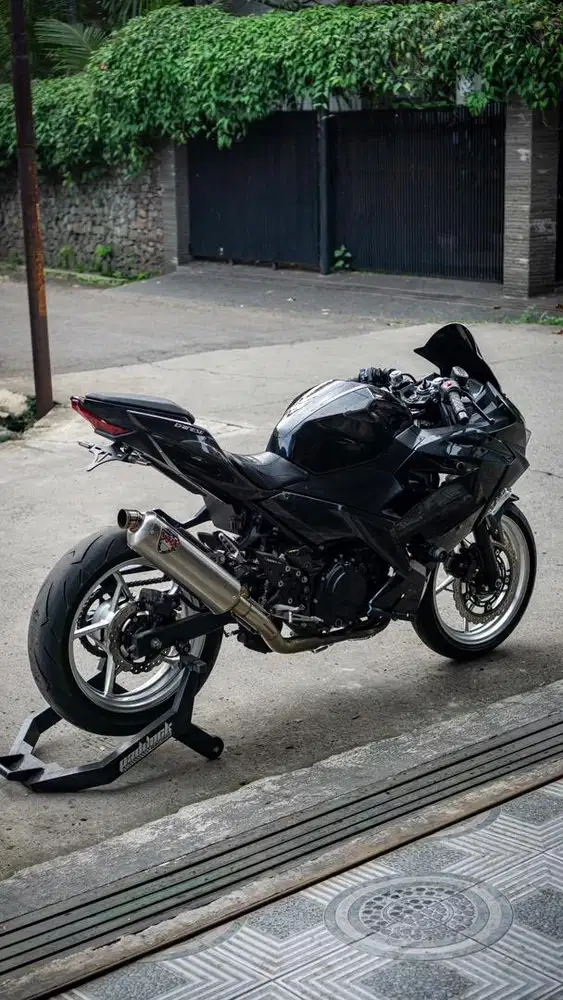 NEW NINJA 250 ABS KEYLESS MDP