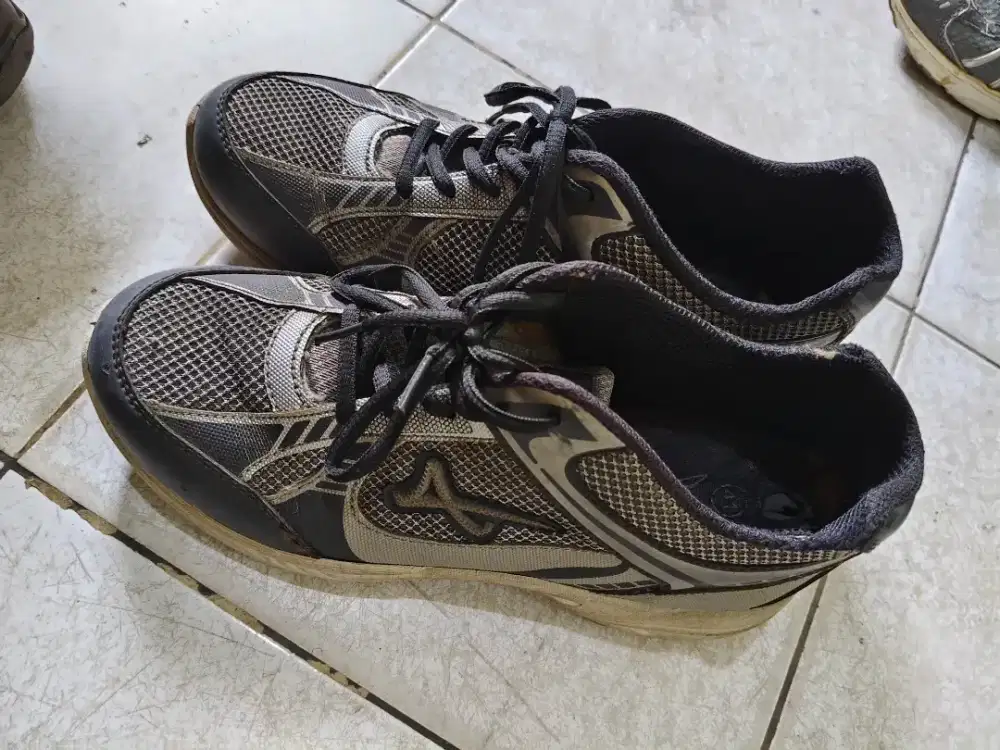 Sepatu Running Pro ATT