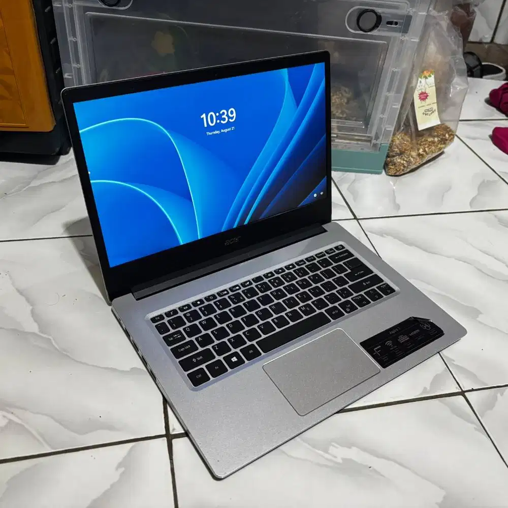 Laptop Acer Aspire 3 intel pentium silver ram 4gb ssd 256gb masih segl