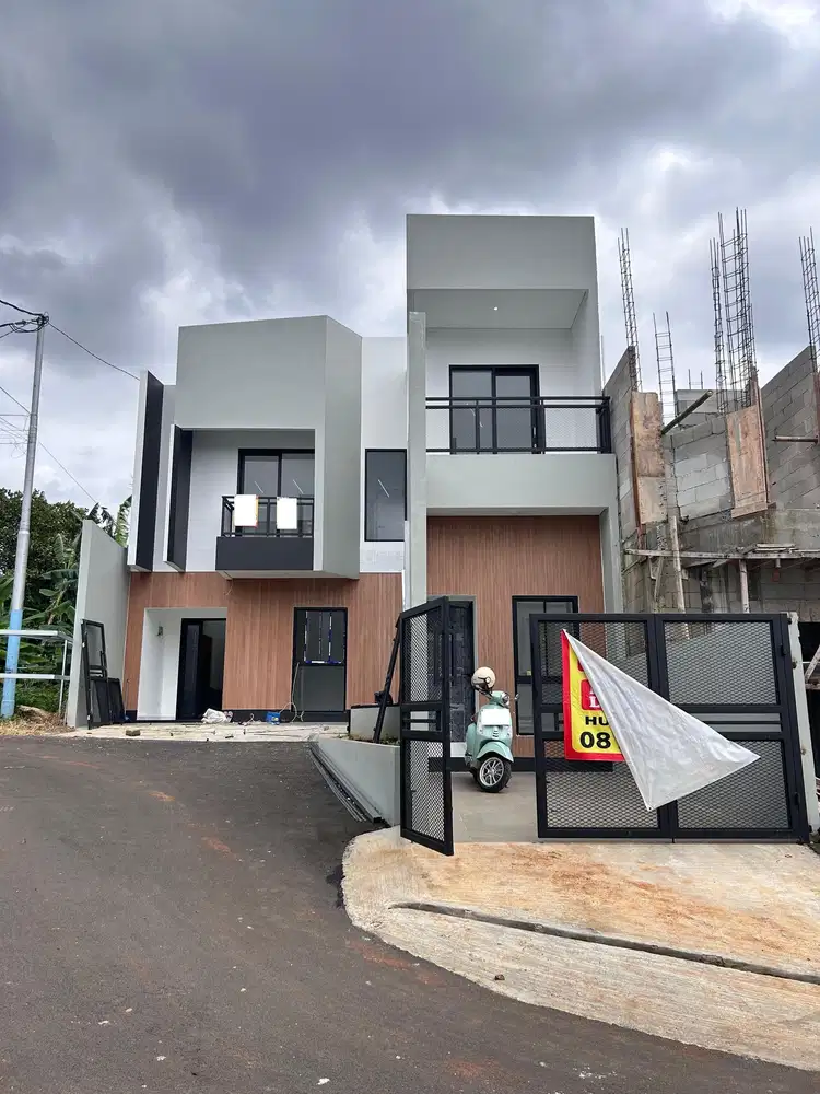 Rumah 2 Lantai 12 Menit ke Mal Ciputra Cibubur LT 141 Siap KPR J-32153