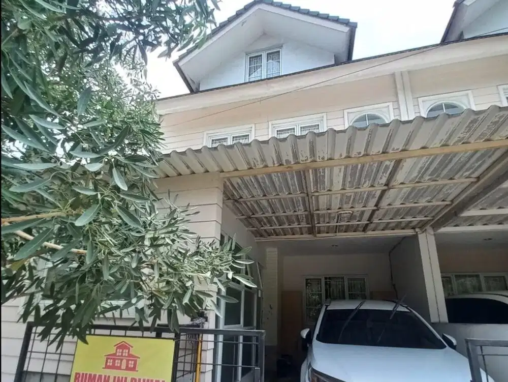 Rumah Strategis Dijual di Villa Mutiara Gading 2 Harga Nego J-20543