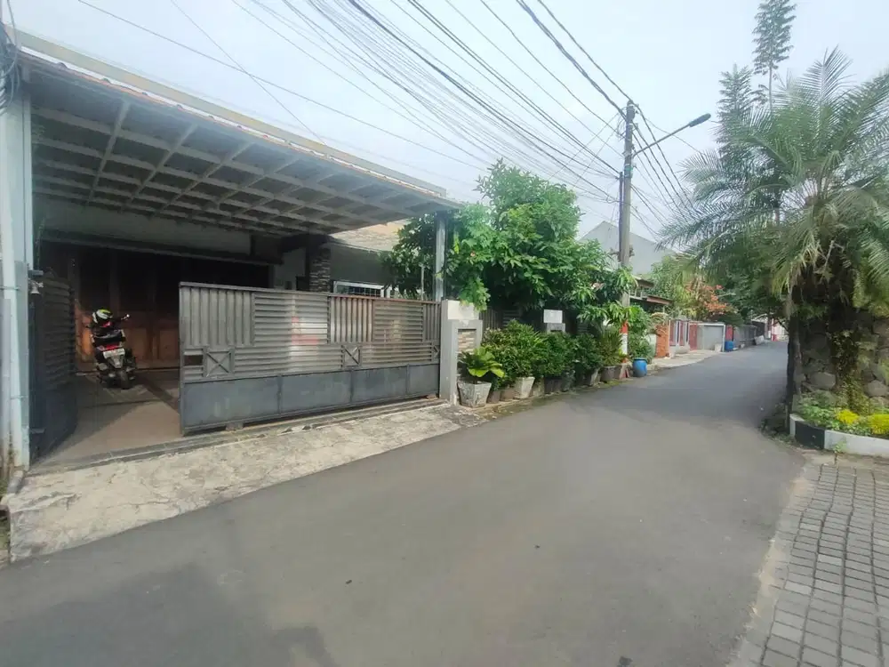Jual Rumah Luas SHM Dekat Gerbang Tol Cibubur 2 Dibantu KPR J-18185
