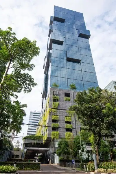 Ruang kantor pribadi berlayanan lengkap untuk Anda dan tim di Regus JB Tower
