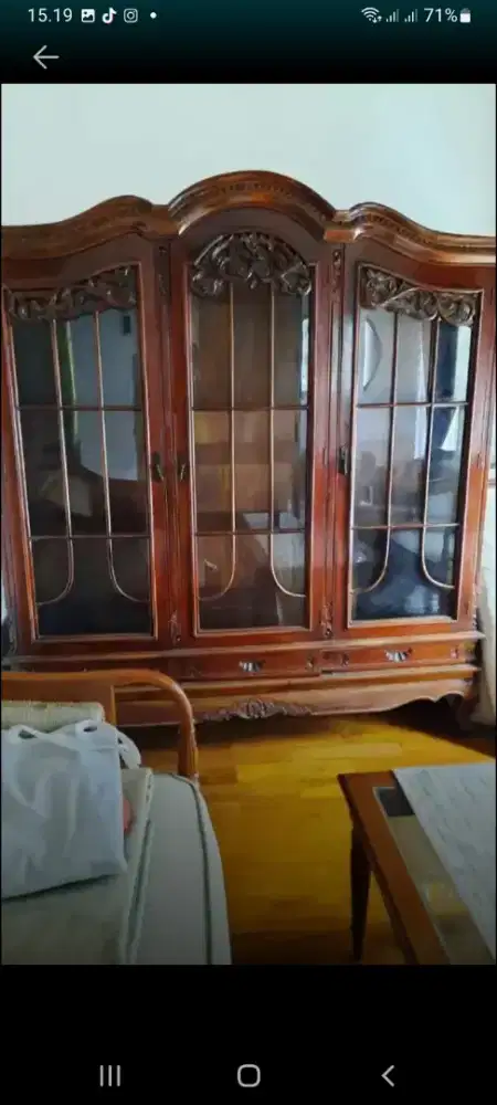 Lemari pajangan kayu jati tua ukir P.165cmx T.185cmx L.40cm