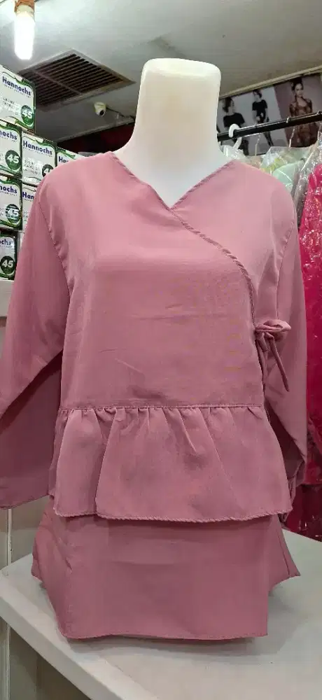 Blouse atasan  wanita