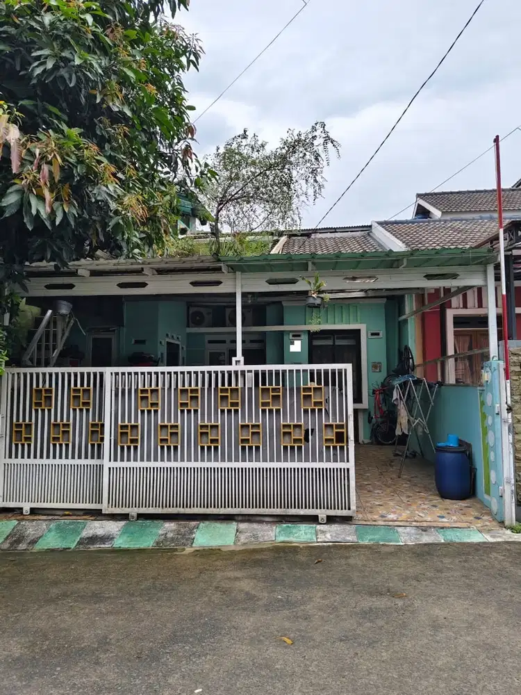 Rumah Strategis 15 Menit ke Pintu Tol Kayu Manis 1 Dibantu KPR J-26876