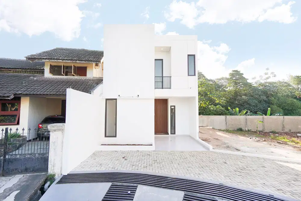 Rumah 2 Lt Cantik dekat  Living Plaza Pamulang Siap KPR J-22662