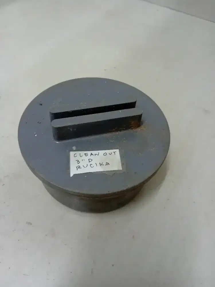 Clean Out 3 D Rucika