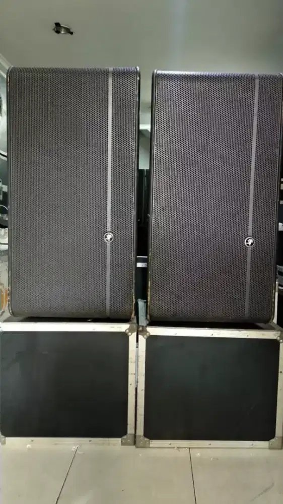 MACKIE HD 1531 KONDISI NORMAL BAGUS