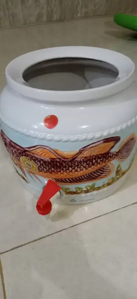 Guci tanah liat tempat air minum galon minus keran bocor jual 90rb mrh