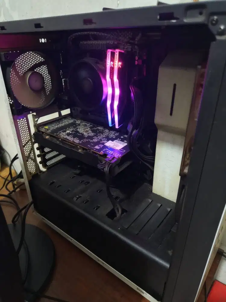 PC Gaming Ryzen 5 2600 dan RX 570 + Monitor MURAH