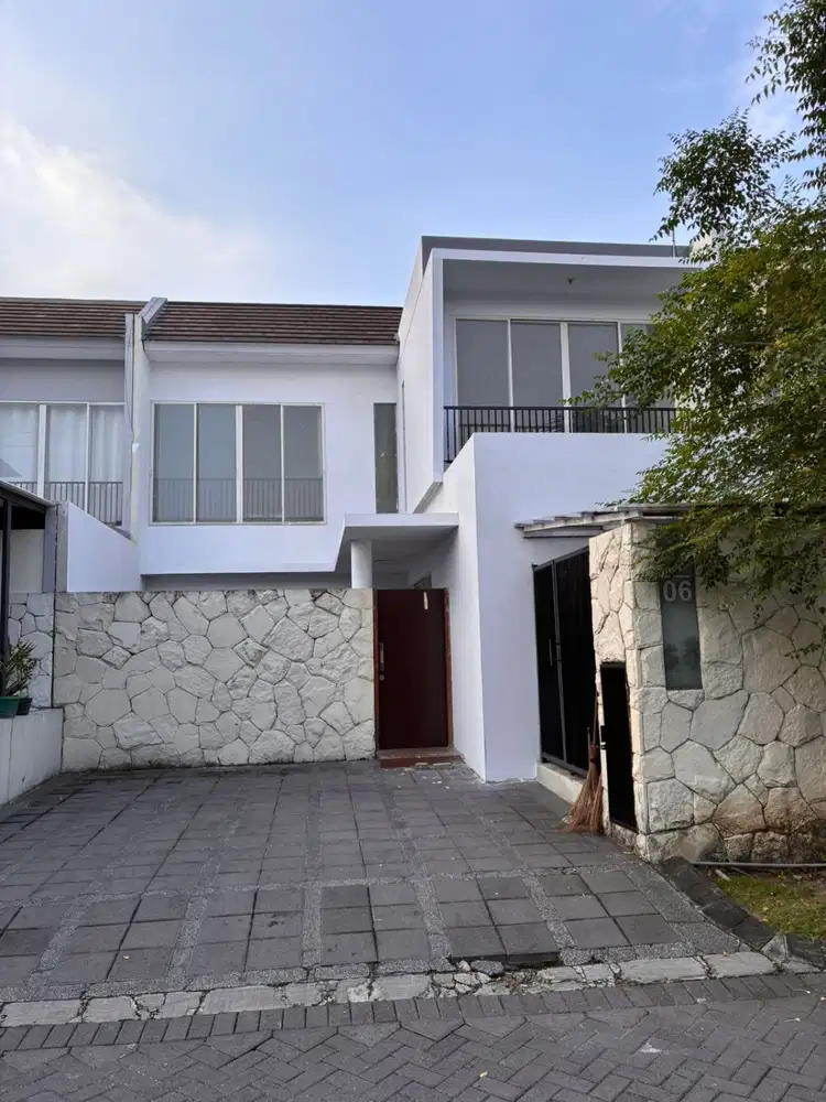 Disewakan Rumah Forest Mansion Wiyung Surabaya Barat