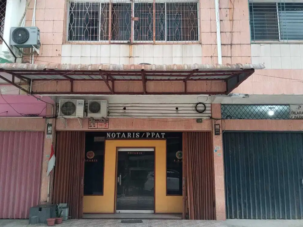 Dijual ruko full keramik siap huni bekas kantor di Tuanku Tambusai