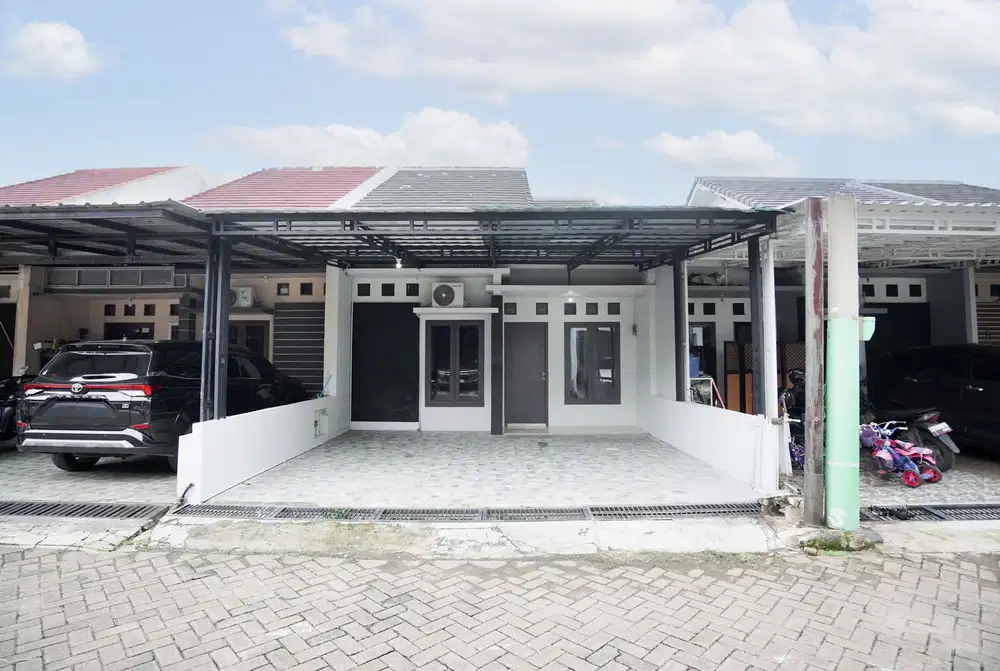 Rumah Hadap Timur Carport Luas dekat Pintu Tol Jati Warna 1 J-28789