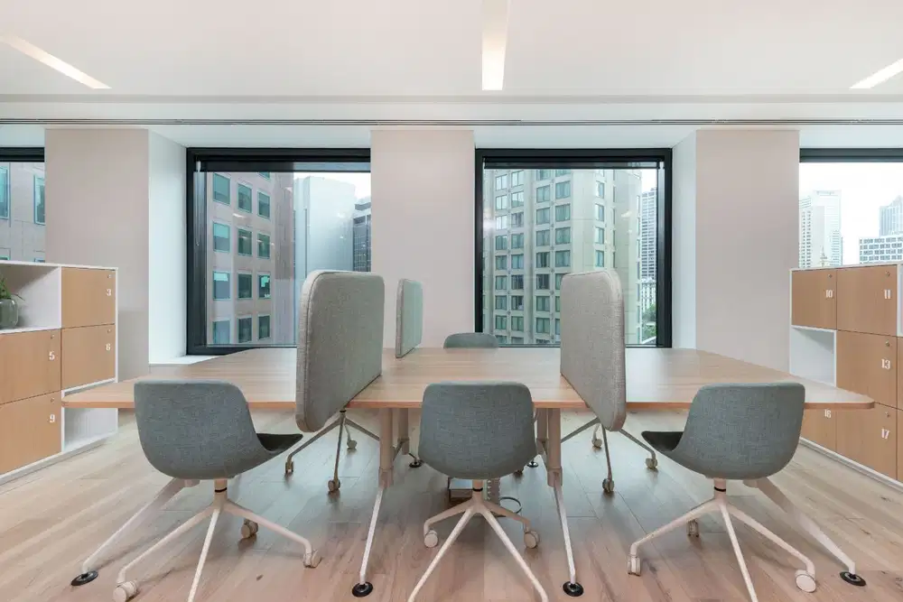 Akses satu harga ke ruang coworking di HQ Barsa City