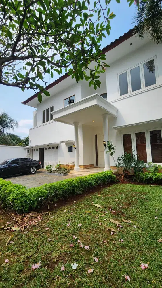 Rumah Luas Bagus Terawat Area Kemang Selatan Jakarta Selatan