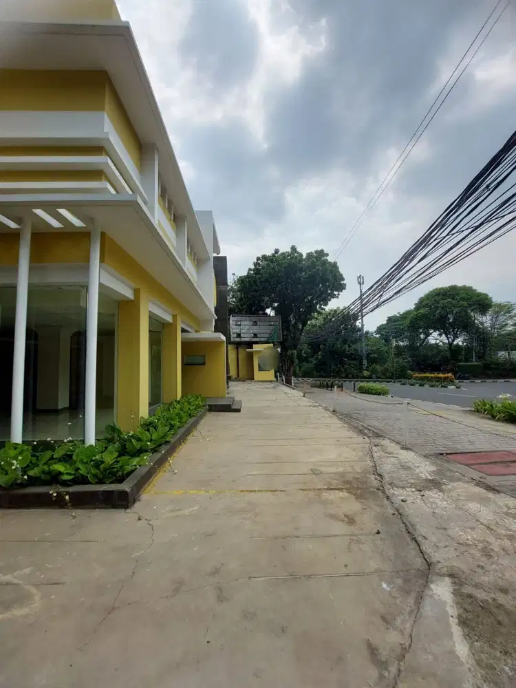Gedung Bagus Strategis Di Area Kebayoran Baru Jakarta Selatan