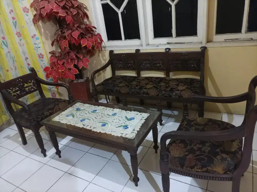 Dijual Set Kursi Tamu Kayu