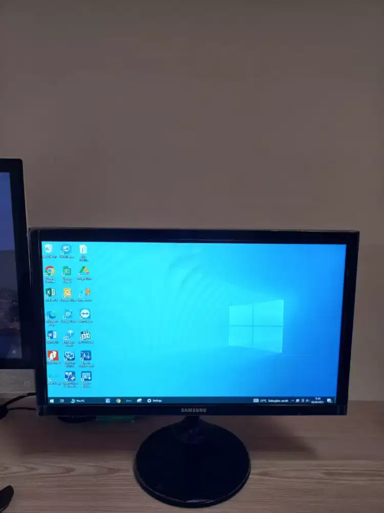 Monitor Samsung S19F350HNE