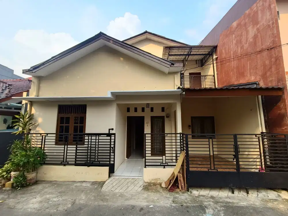 Rumah 2 Lt SHM 15 Menit ke Lagoon Avenue Mall Bekasi Siap KPR J-34879