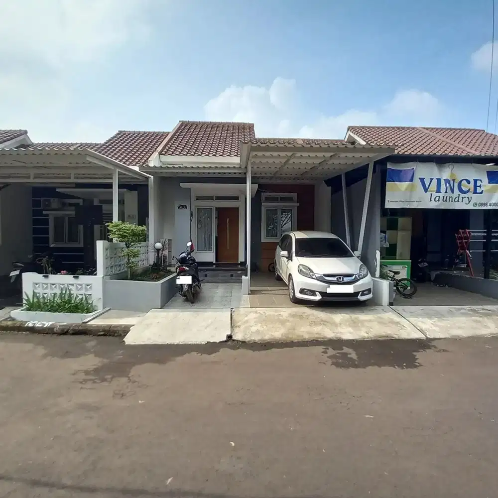 Rumah SHM Luas Hadap Timur 14 Menit ke Depok Town Center J-36161