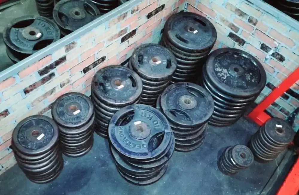 JUAL PLATE BEBAN GYM FITNES BARBELL BEKAS (BESI) DIAMETER LOBANG 3 CM