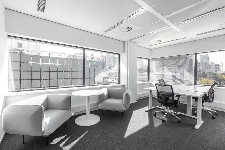 Ruang kantor pribadi sesuai kebutuhan unik bisnis Anda di Regus WTC 5