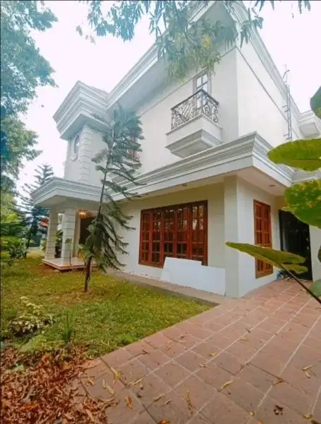 Rumah Bagus Dalam Town House Exclusive Di Karang Tengah Lebak Bulus