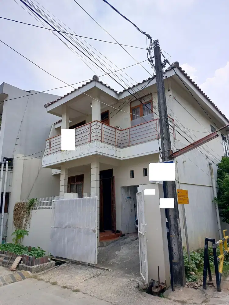 Rumah 2 Lt Strategis 9 Mnt ke Green Walk Mall Bisa Nego Dibantu KPR J-26231