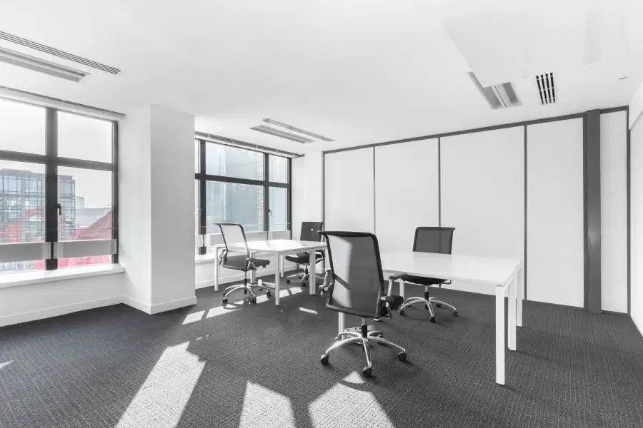 Ruang kantor pribadi sesuai kebutuhan unik bisnis Anda di Regus Pakuwon Centre