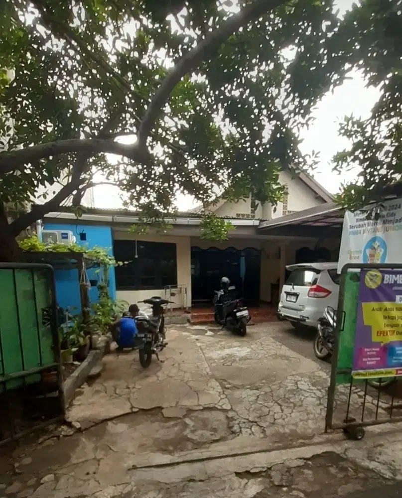 Dijual Rumah Cocok utk KOSAN Krn dekat Mall Cipinang indah