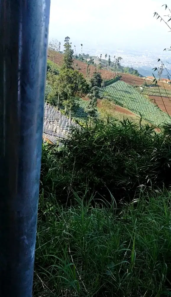 Tanah di Cimenyan Dekat Resor Dago Pakar