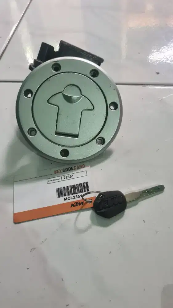 Tutup tanki ktm duke