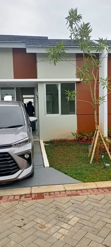 Rumah Hadap Selatan dekat AEON Mall BSD City SHM Dibantu KPR J-26770