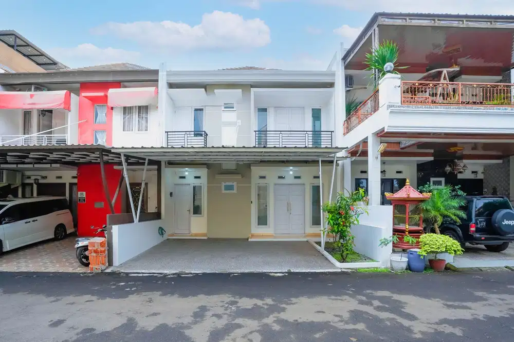 Rumah SHM di Cibubur Dekat Stasiun LRT Harjamukti Free Renov J-27111