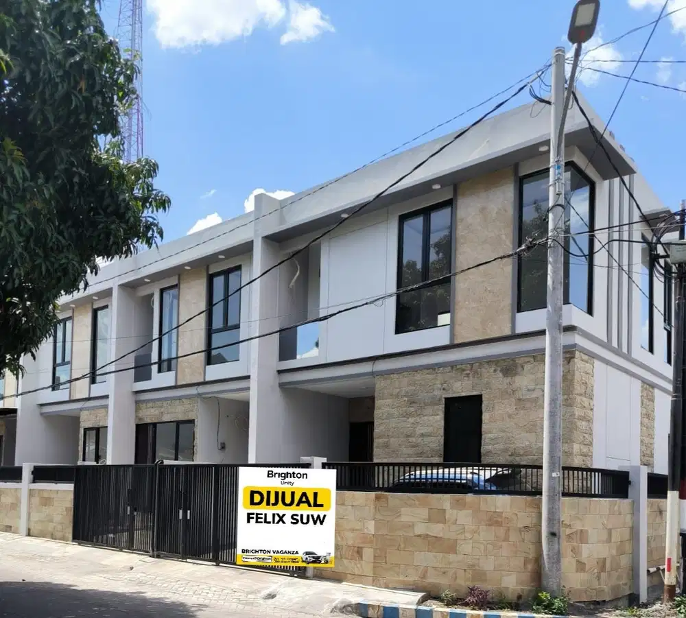 jual Rumah 2 lt di Simpang Darmo Permai Selatan