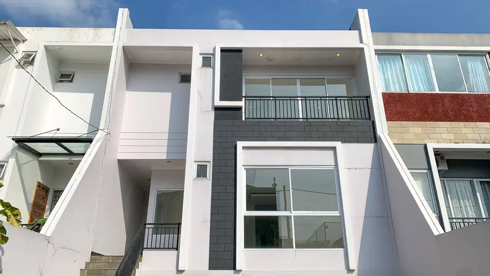 Rumah Cantik 3 Lt Luas Bisa Nego 6 Menit ke Stasiun Pasar Minggu J-22635