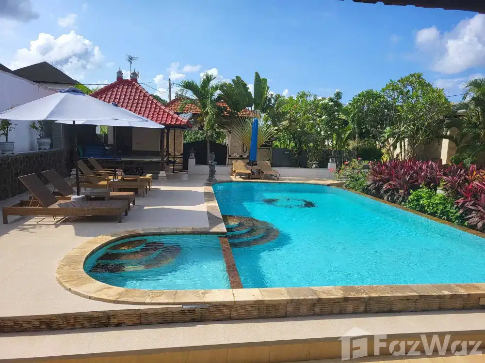 6 Bedroom Villa for sale in Lovina, Bali
