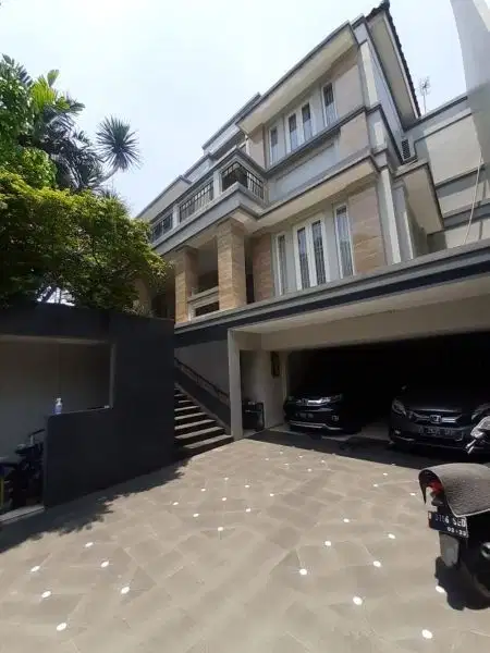 Rumah Mewah Asri Dan Teduh Di Kawasan Prime Pondok Indah