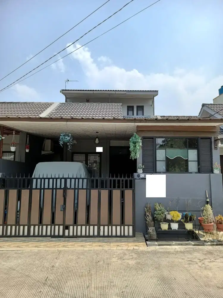 Rumah Seken 2 Lt Dekat Metropolitan Mall Cibubur Hadap Utara J-28313