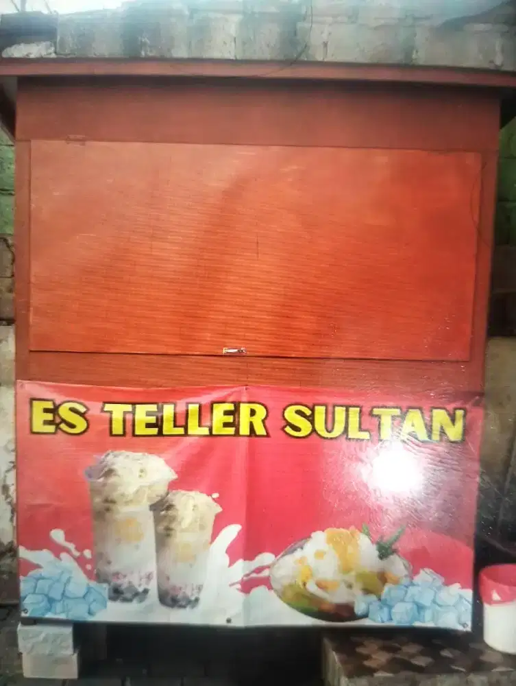 Kontainer Gerobak es