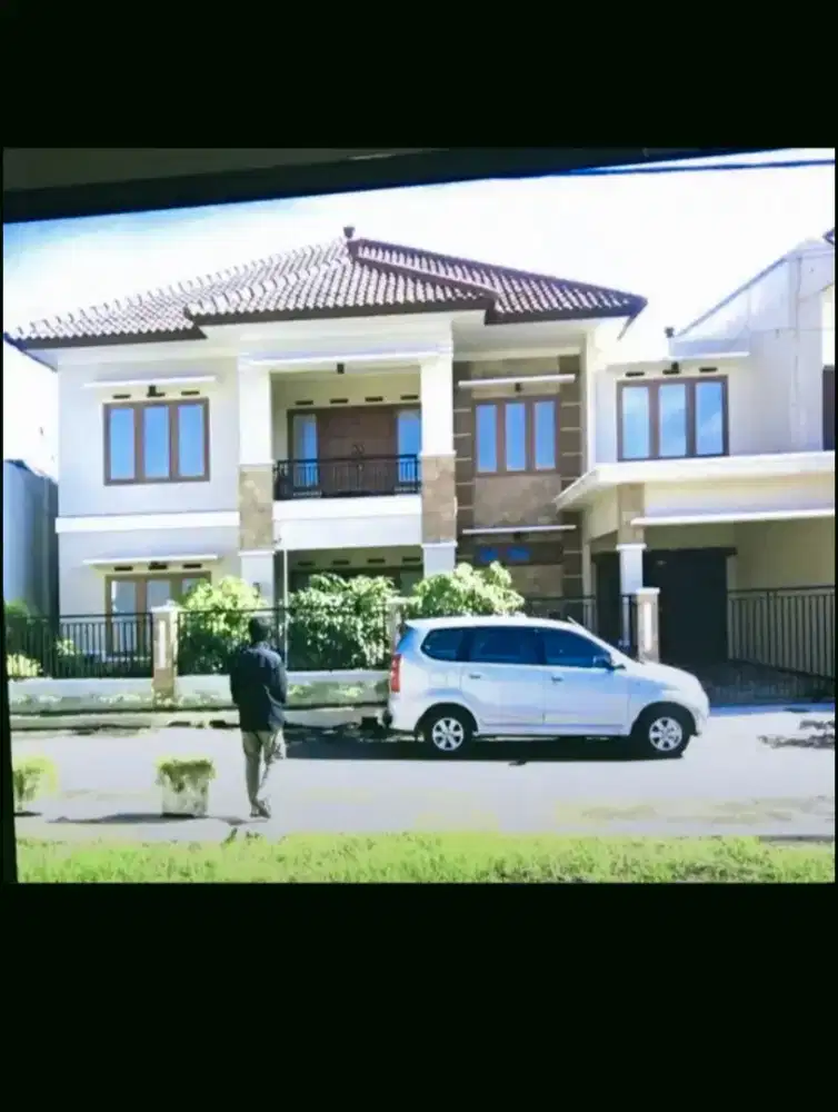 Rumah Mewah Rumah Sultan Cengger Ayam Soekarno Hatta Dekat UB